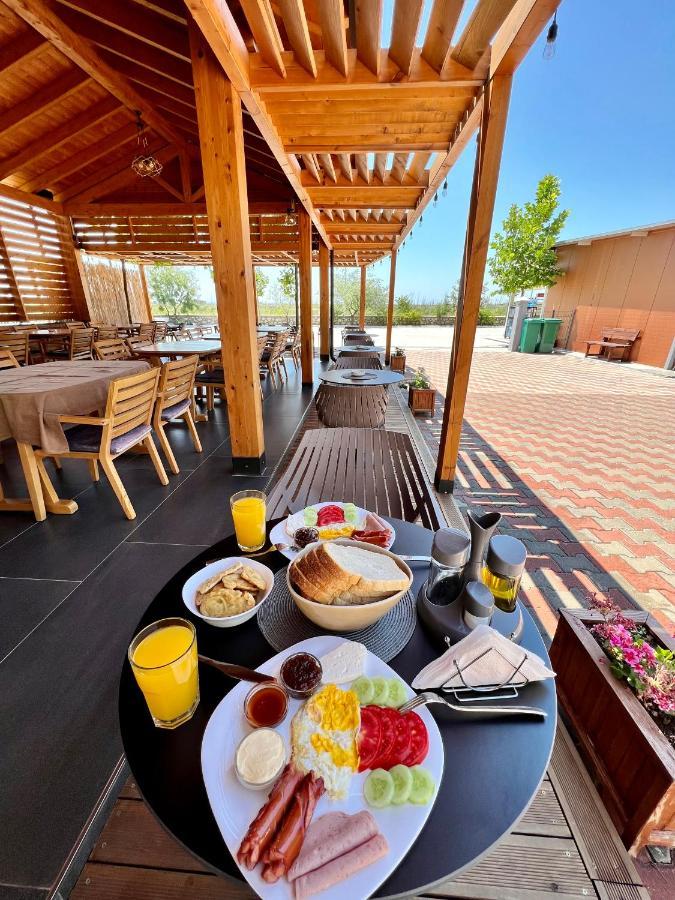 Kamberi Hotel & Apartments Velipoja Kültér fotó