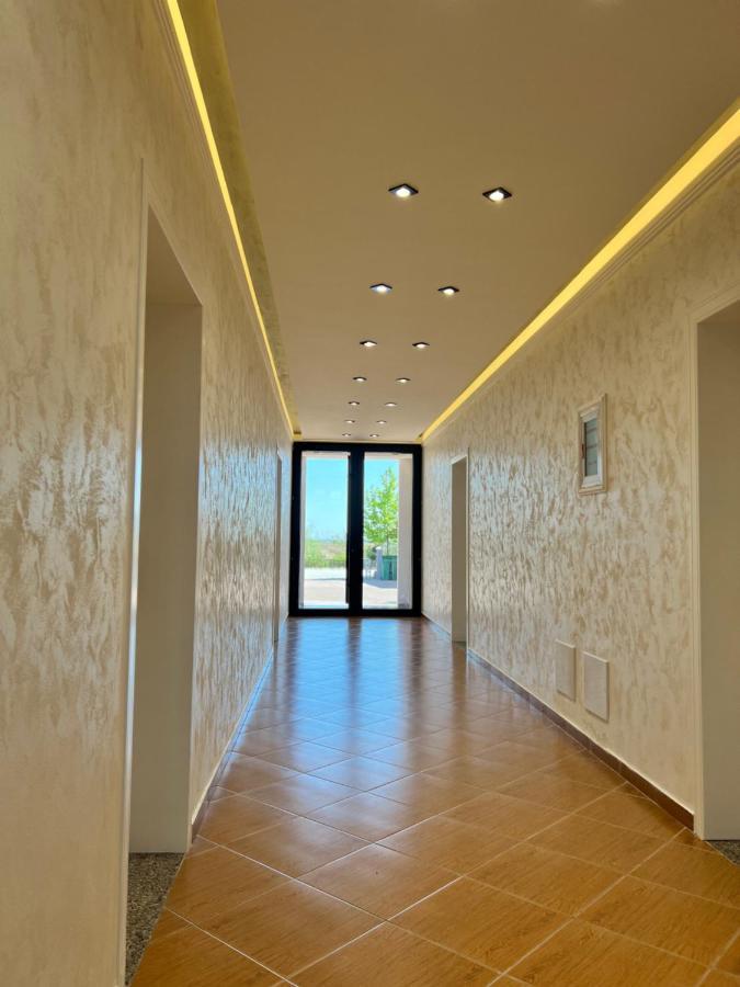 Kamberi Hotel & Apartments Velipoja Kültér fotó