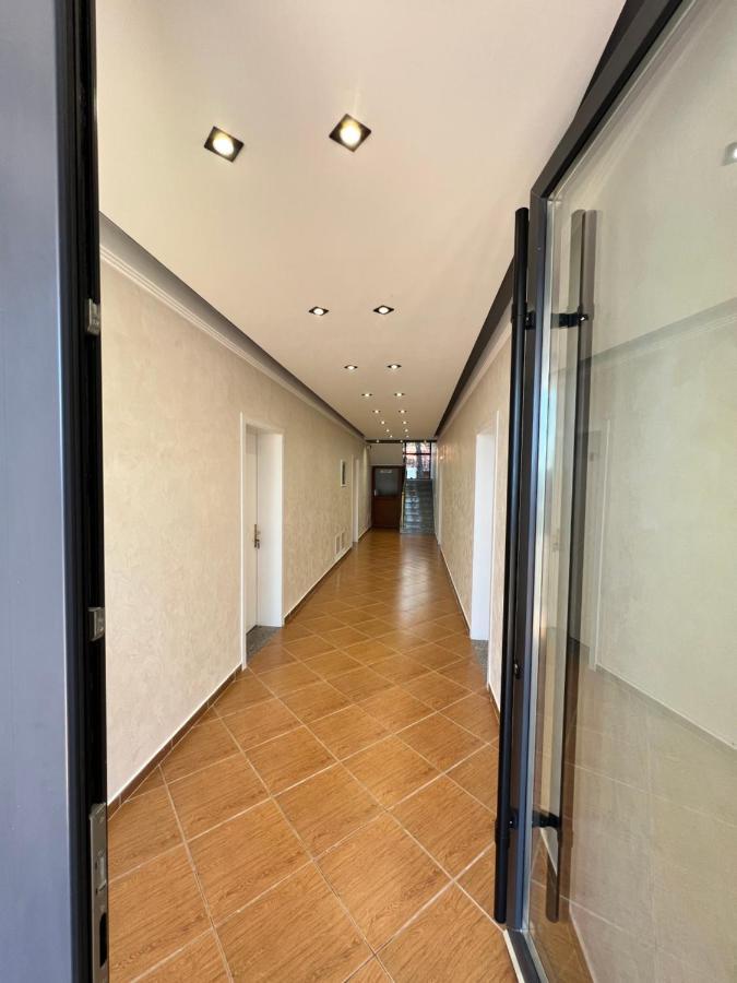 Kamberi Hotel & Apartments Velipoja Kültér fotó