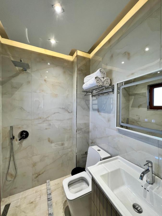 Kamberi Hotel & Apartments Velipoja Kültér fotó