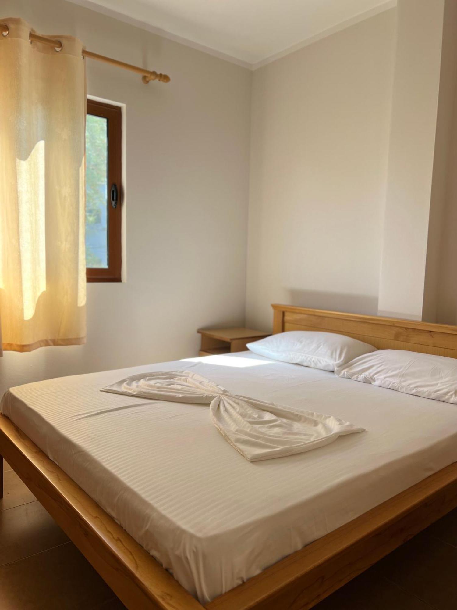 Kamberi Hotel & Apartments Velipoja Kültér fotó